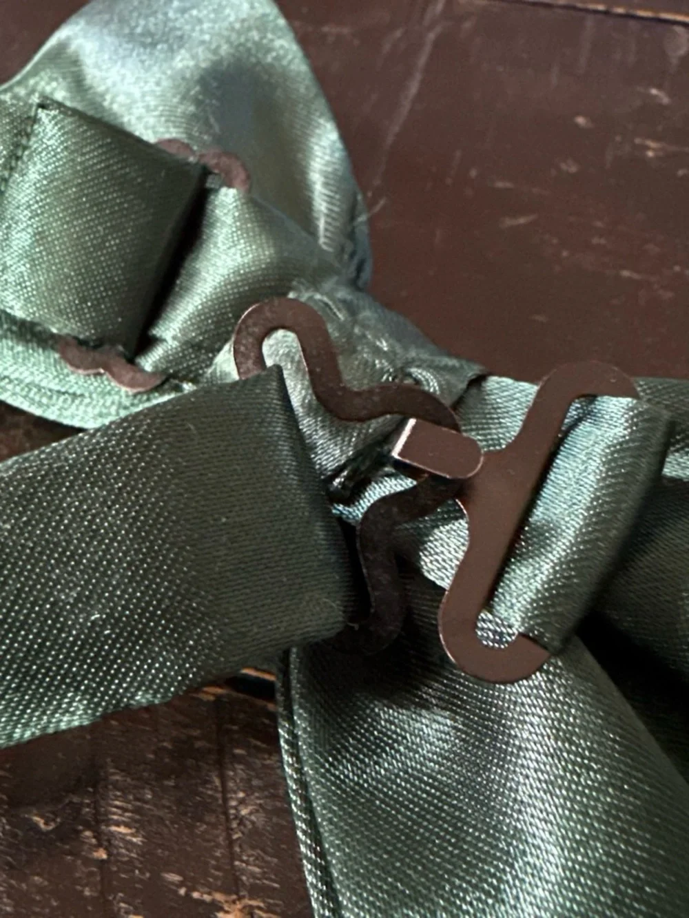 Classic Emerald Green Satin Bow Tie - Unbranded